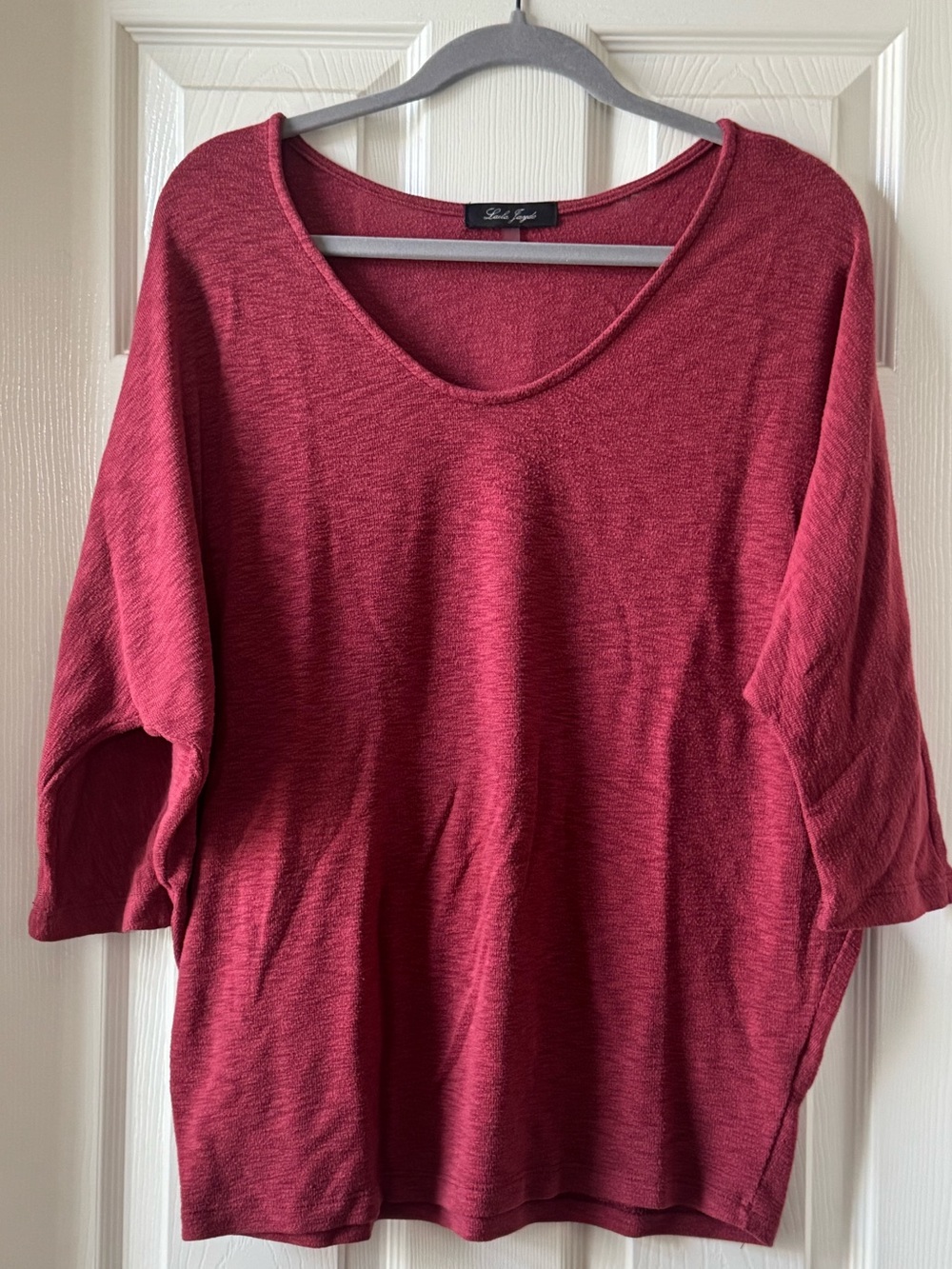 Laila Jayde 3/4 burgundy Sweater